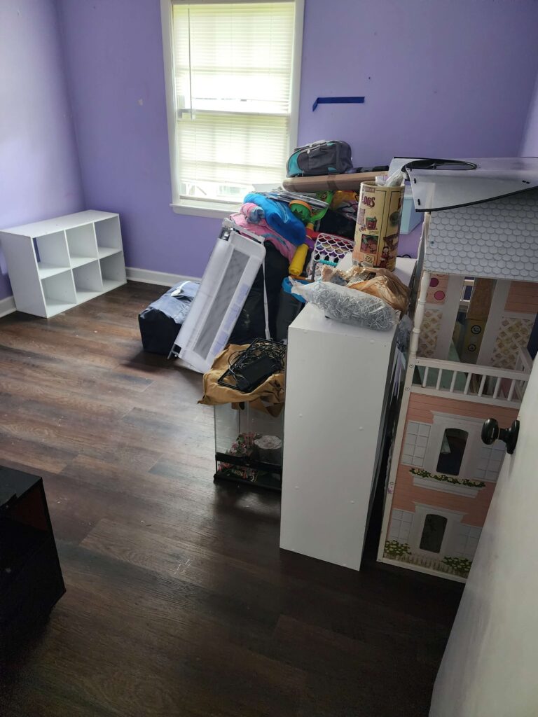 Foreclosure Cleanout Pulaski, TN Before