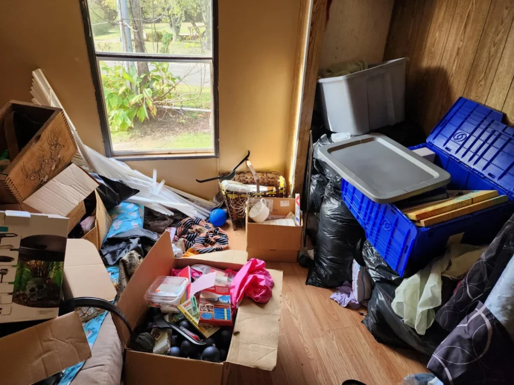 Before photo of a rental property bedroom cleanout in Tullahoma, TN