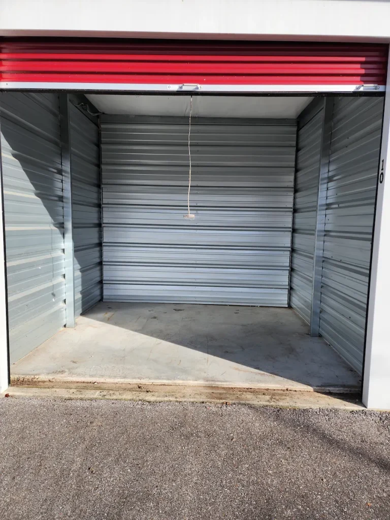 After photo of a storage unit cleanout in Pulaski, TN showing the unit cleared