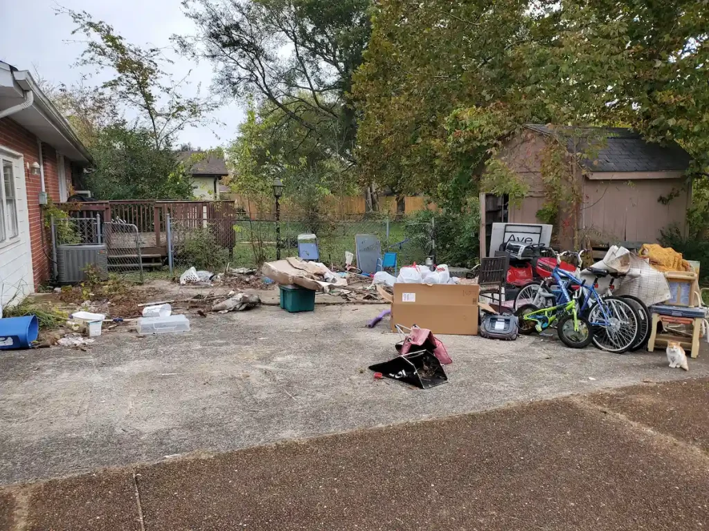 Before photo of driveway junk removal in Murfreesboro, TN
