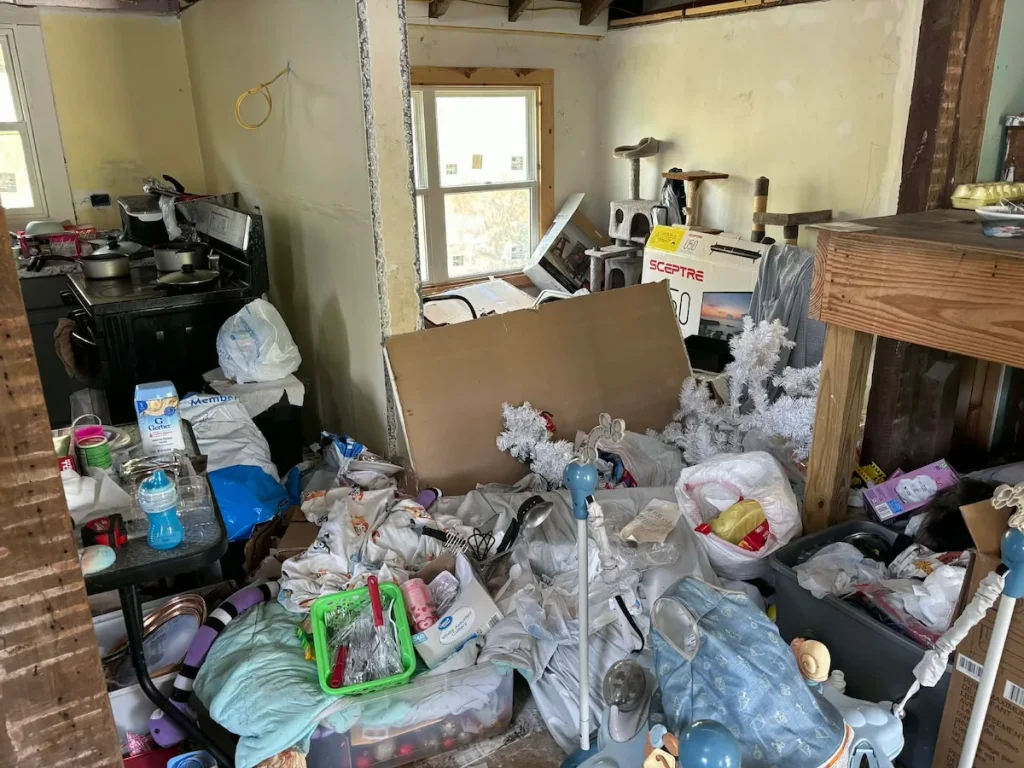 Before photo of another area of an Ethridge rental property before cleanout